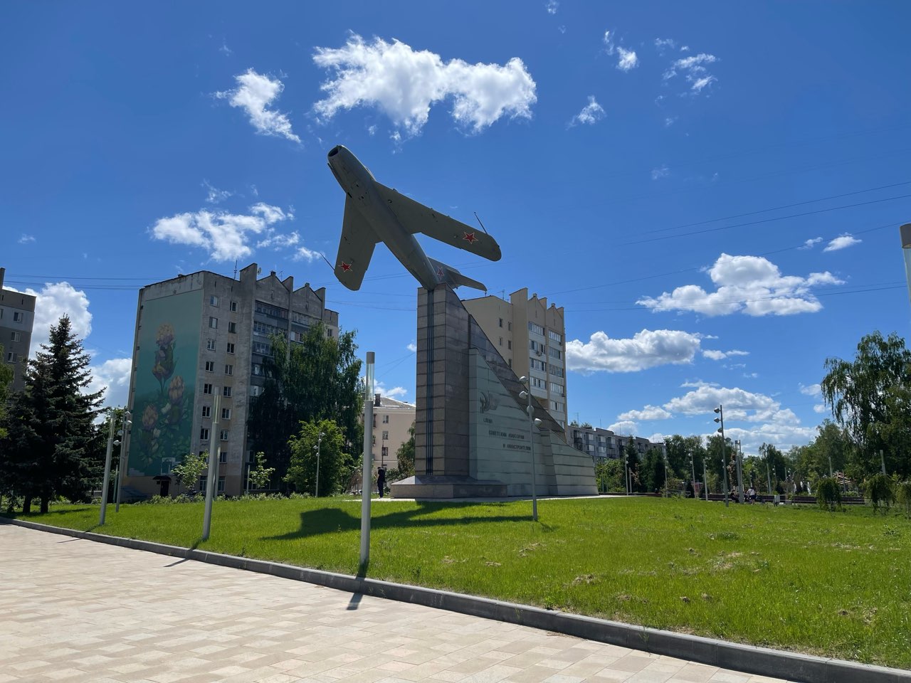 Пострадавшие от вандалов пространства отремонтируют в Московском районе за 2 млн рублей - фото 1