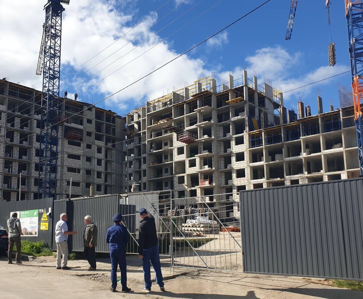 Дом под расселение в Щербинках не успеют достроить в 2025 году - фото 1