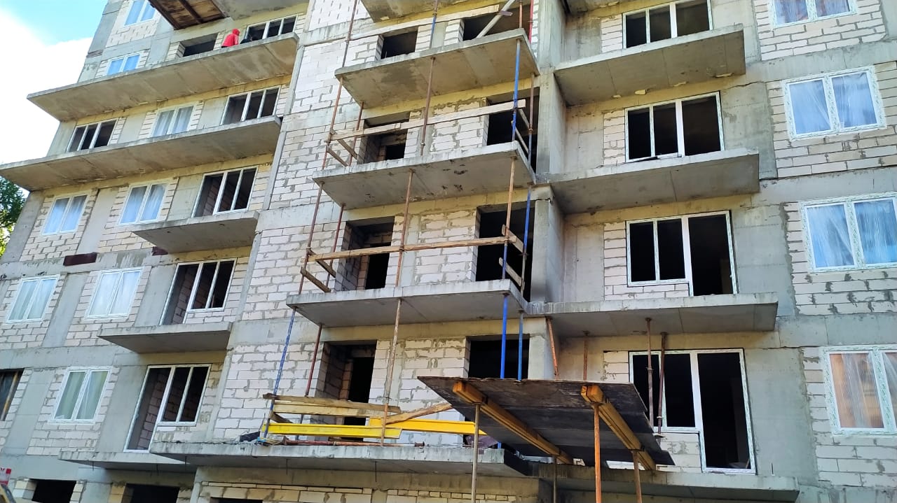 Монолитные работы завершились на проблемном ЖК на Светлогорском переулке в Нижнем Новгороде - фото 1