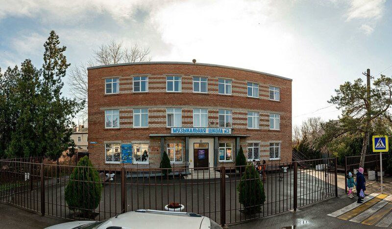 В Батайске библиотека и музшкола делят одно здание из-за нехватки помещений - фото 1