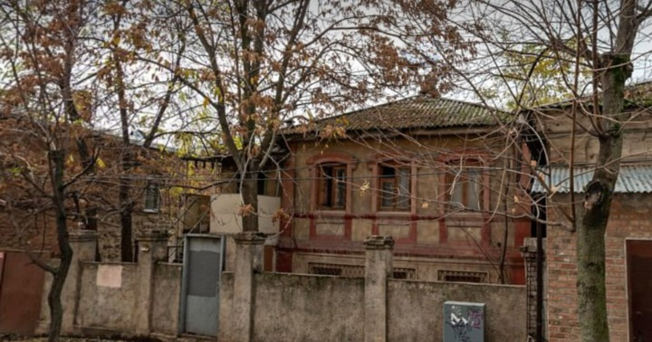 В Ростове на Островского сносят старинный особняк постройки 1870-х годов - фото 1