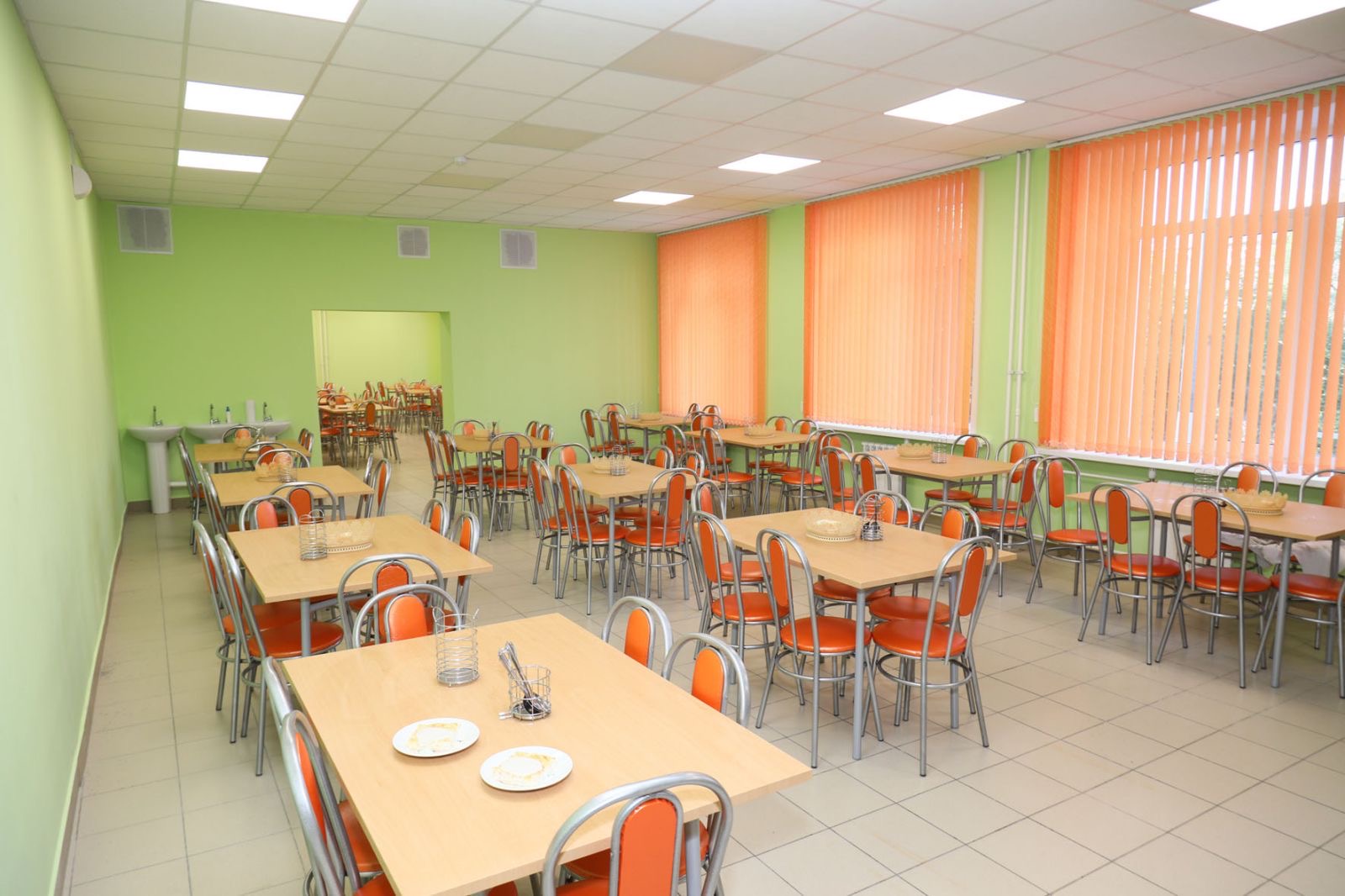 Все пищеблоки в школах Самары будут отремонтированы к 2024 году